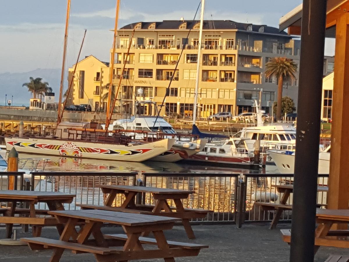 Marina View Apartments Gisborne Exteriör bild